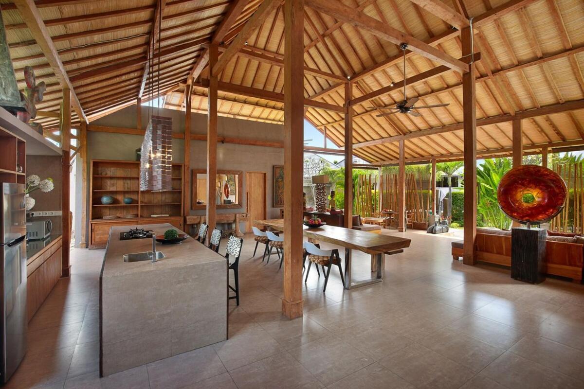 Gahana Bali Villa Seminyak Exterior foto